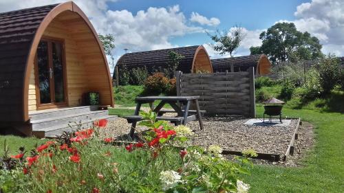 Buttercup Glamping Pod reception